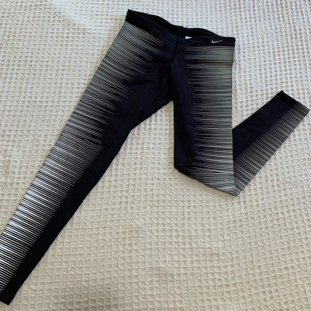 Nike reflective leggings